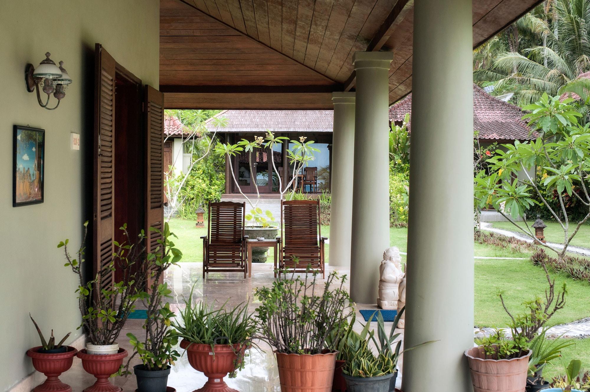 Sea Breeze Candidasa Exterior photo