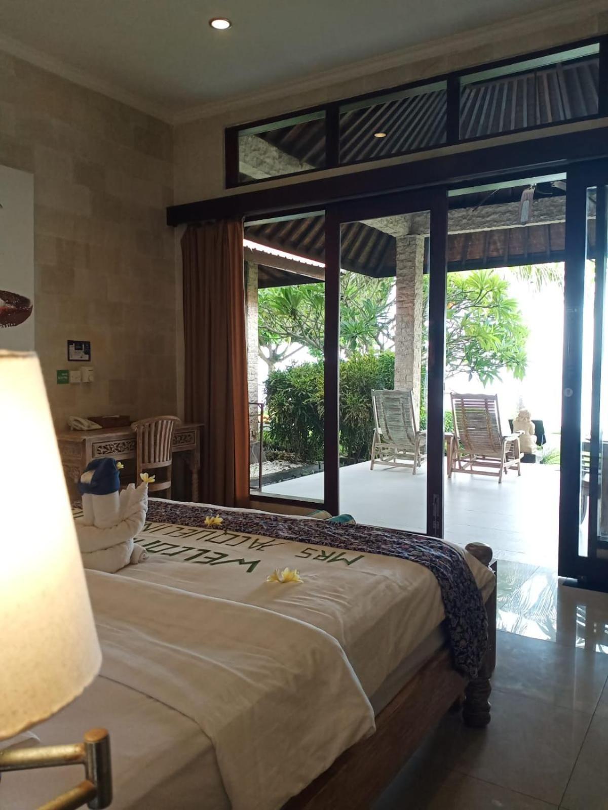 Sea Breeze Candidasa Exterior photo