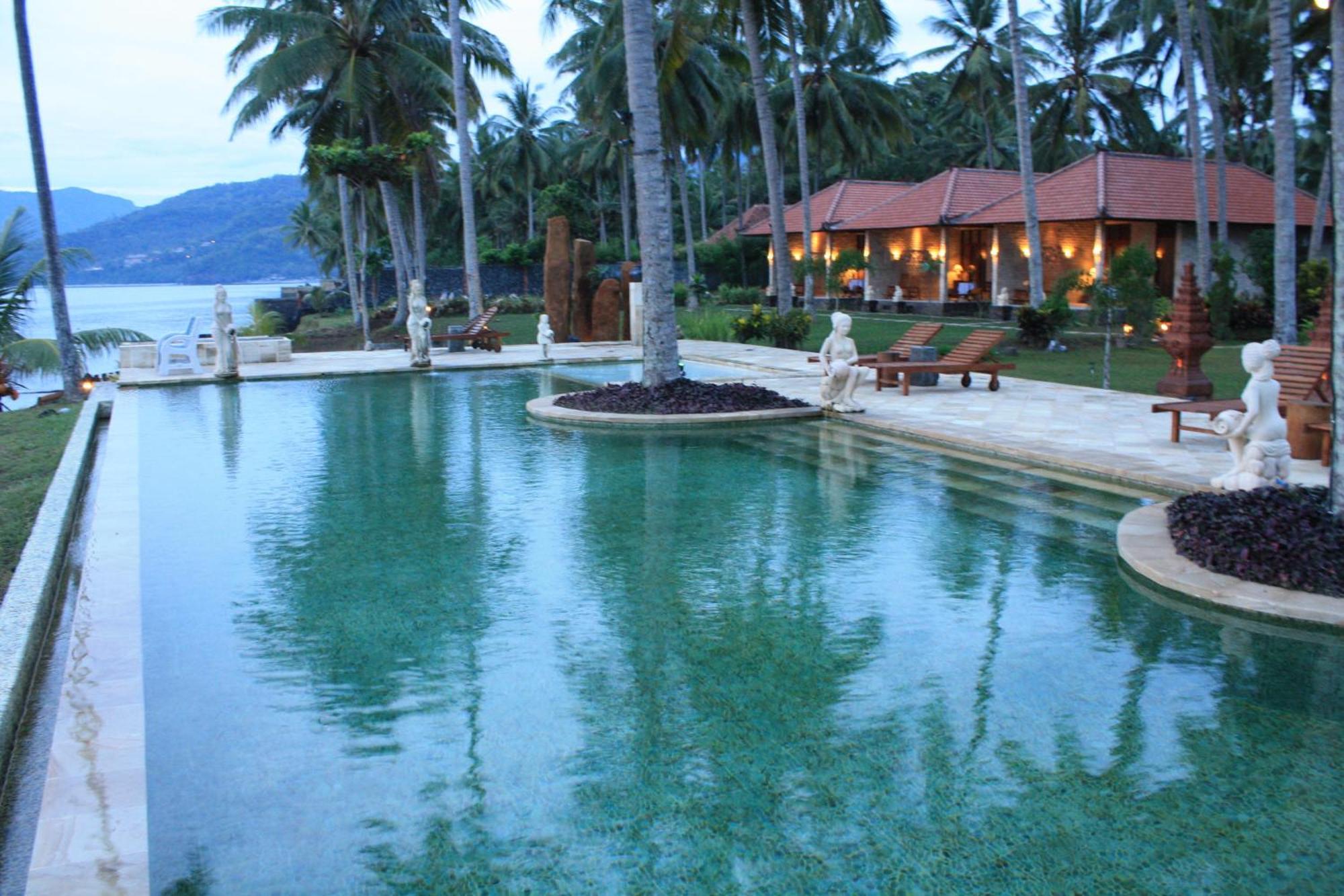 Sea Breeze Candidasa Exterior photo